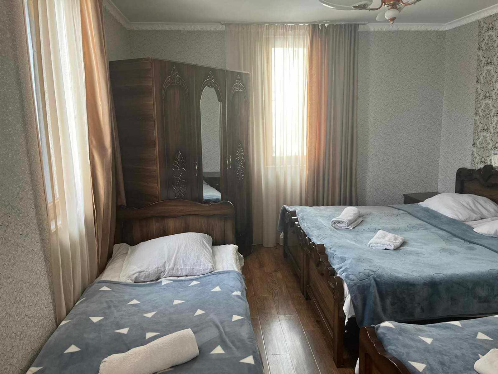 Sunny Hotel Mestia Bagian luar foto