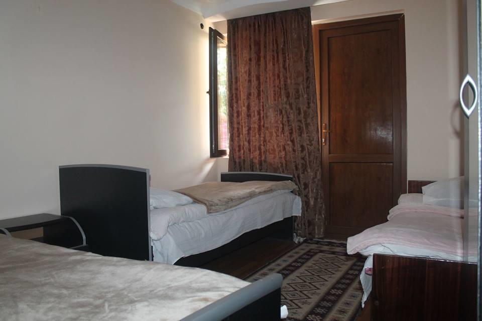 Sunny Hotel Mestia Bagian luar foto