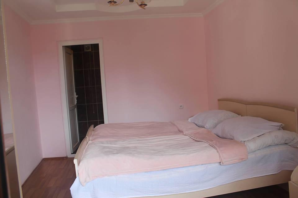 Sunny Hotel Mestia Bagian luar foto